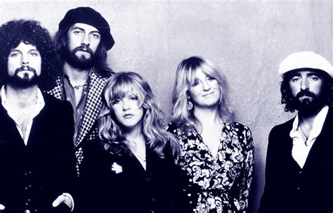 Exploring the Magic of Fleetwood Mac's Collaborations and Side Projects